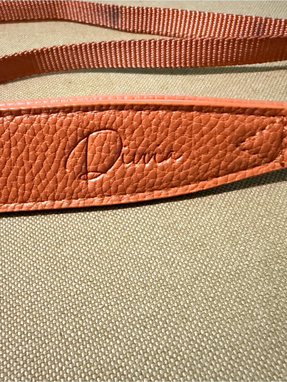 Duvvia Vegan Leather Camera Strap with Embossed Script